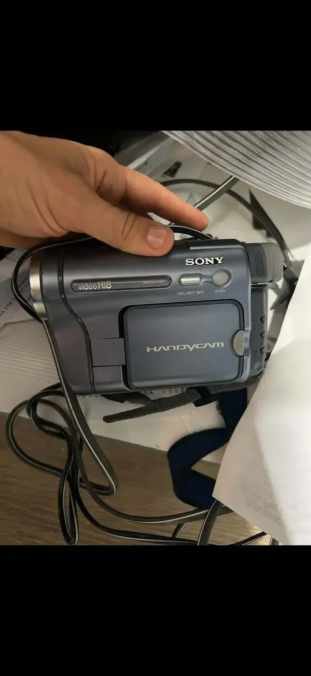 Sony Handycam CCD-TRV128 Hi8 Camcorder Video Camera With Cords And Box